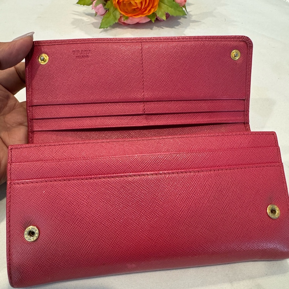 Authentic Prada wallet - Picture 9 of 15